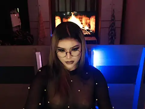 Snapshot of tyra_lurer chatting on 10.15.25 tyra lurer online show from 10.15.25