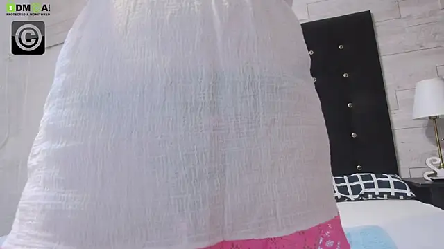 Ella Lizzie online show from 10.18.25