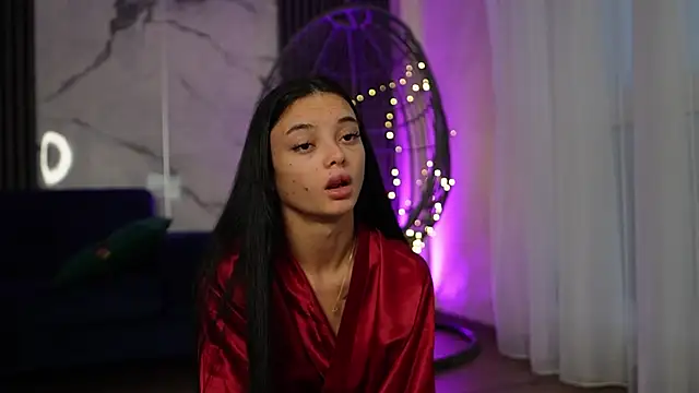 RachelRavee online show from 11.16.25