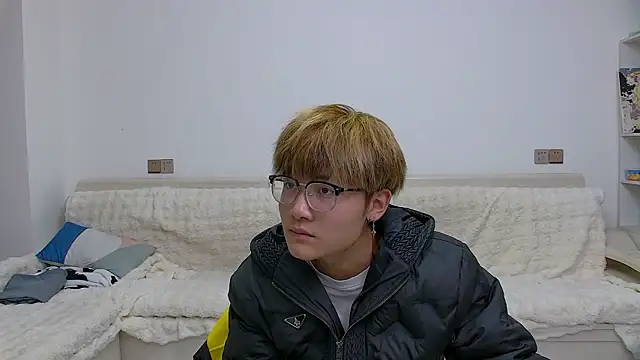 KK-cuteboy online show from 02.21.26