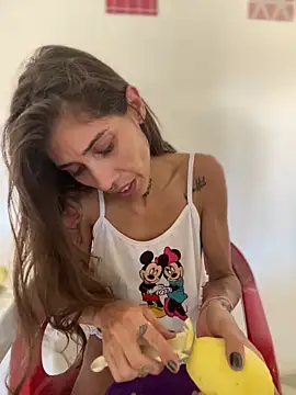 casalskunk online show from 12.20.25