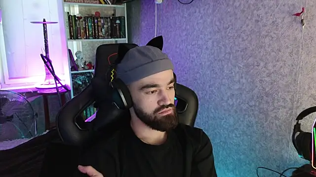 Nik Namee online show from 10.09.25