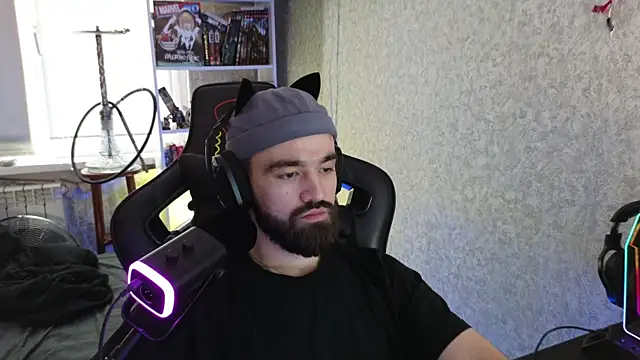 Nik Namee online show from 10.29.25