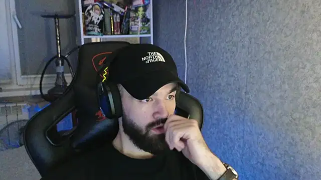 Nik Namee online show from 11.30.25