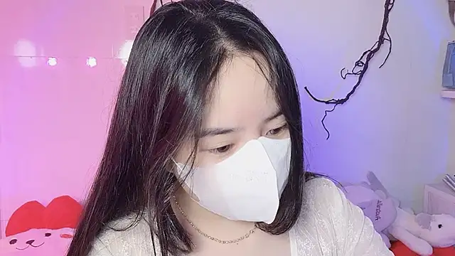 Snapshot of BeChinh_Lee chatting on 02.19.26 BeChinh Lee online show from 02.19.26