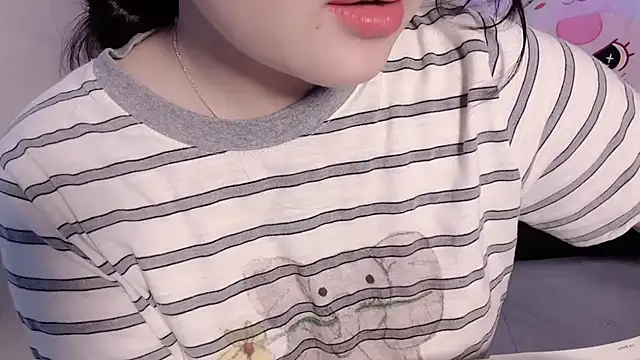 Snapshot of BeChinh_Lee chatting on 06.13.26 BeChinh Lee online show from 06.13.26