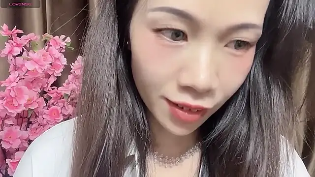 Lynnalltop-165-KeKe online show from 10.12.25