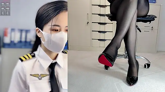 Snapshot of Lynnalltop-165-KeKe chatting on 04.21.26 Lynnalltop-165-KeKe online show from 04.21.26