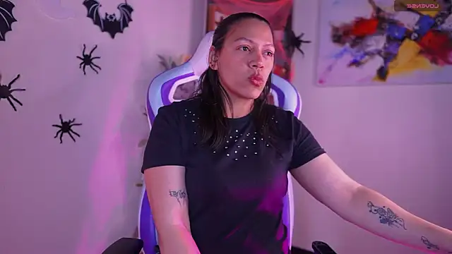 Cielo Andrade online show from 10.18.25