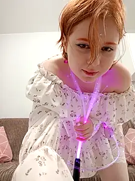 HoneyErica online show from 10.22.25