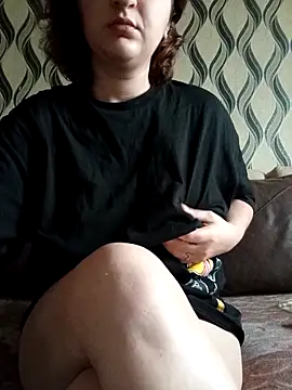 Snapshot of tamta25 chatting on 10.13.25 tamta25 online show from 10.13.25