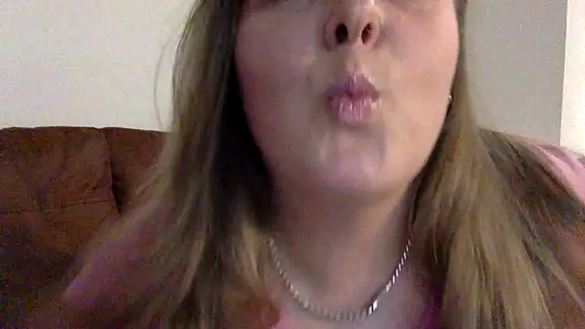 Snapshot of GoddessBarbiee chatting on 10.21.25 GoddessBarbiee online show from 10.21.25