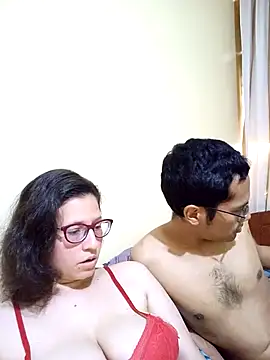 Snapshot of stardarkhot chatting on 10.13.25 stardarkhot online show from 10.13.25