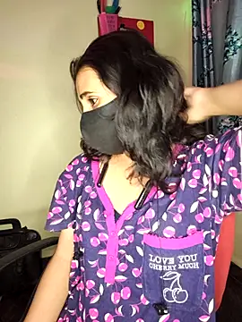 Snapshot of Royal_Shona chatting on 10.19.25 Royal Shona online show from 10.19.25