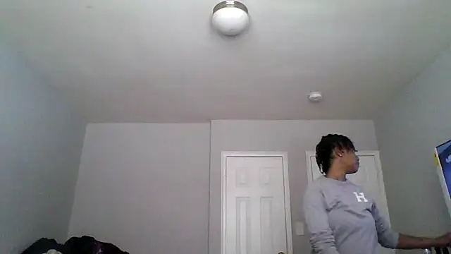 Snapshot of dezzidavill chatting on 02.10.26 dezzidavill online show from 02.10.26