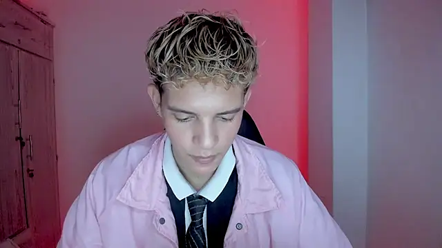 tylernova online show from 02.04.26