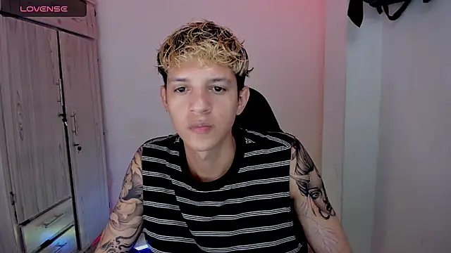 tylernova online show from 04.02.26