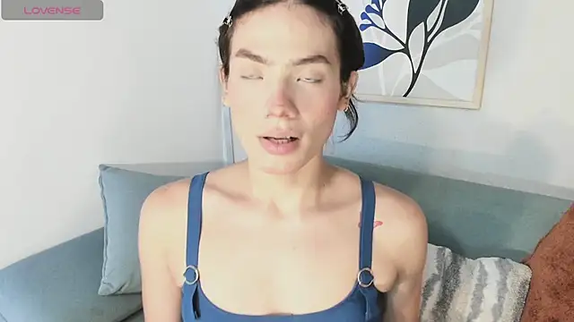 Snapshot of KassMonroe chatting on 04.29.26 KassMonroe online show from 04.29.26