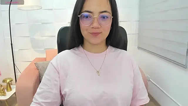 Snapshot of Sasha_Grace chatting on 05.18.26 Sasha Grace online show from 05.18.26