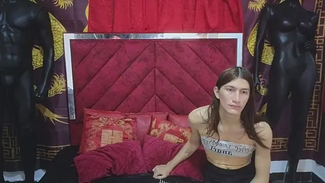 Pride couple online show from 11.04.25