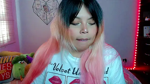 EllieMoonX online show from 02.02.26