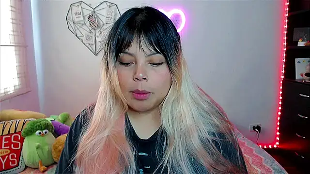 EllieMoonX online show from 02.13.26