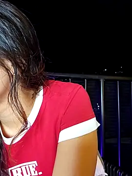 Meganthomson online show from 02.24.26