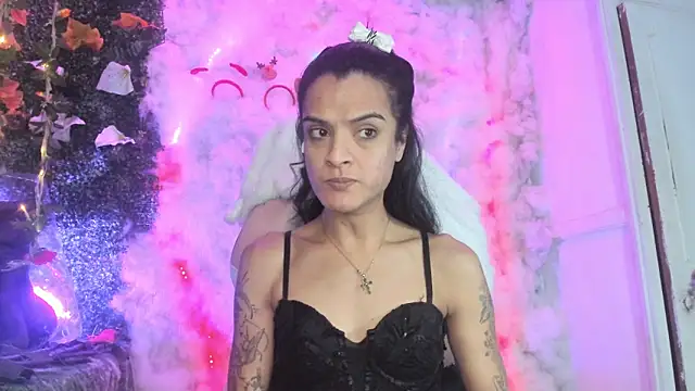 Snapshot of ZAMMIRA chatting on 01.18.26 ZAMMIRA online show from 01.18.26