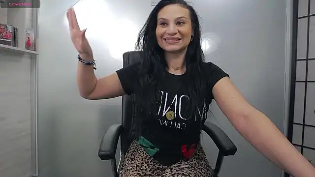 Snapshot of YaraXCox chatting on 02.07.26 YaraXCox online show from 02.07.26