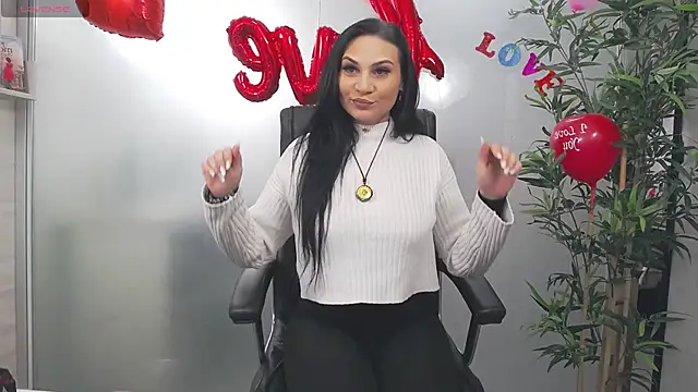 Snapshot of YaraXCox chatting on 02.12.26 YaraXCox online show from 02.12.26