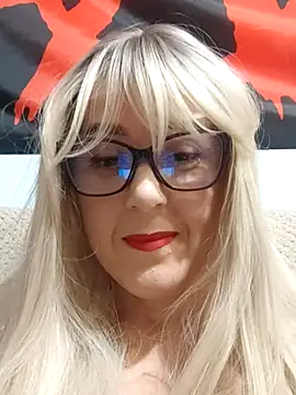 Amelialove42 online show from 11.19.25