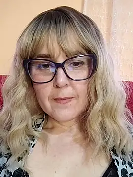 Amelialove42 online show from 05.05.26