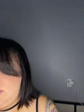 SwittieKendra online show from 11.10.25