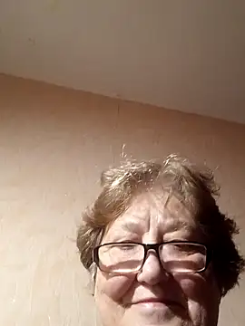 Katherine735 online show from 10.26.25