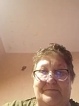 Snapshot of Katherine735 chatting on 04.26.26 Katherine735 online show from 04.26.26