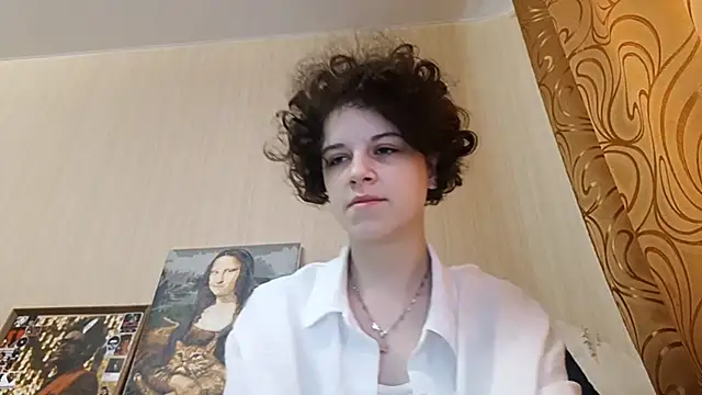 Snapshot of JesseniaHanney chatting on 10.20.25 JesseniaHanney online show from 10.20.25