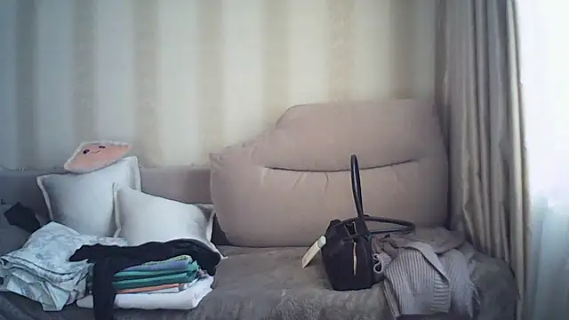 Snapshot of MoodieMira chatting on 03.11.26 MoodieMira online show from 03.11.26