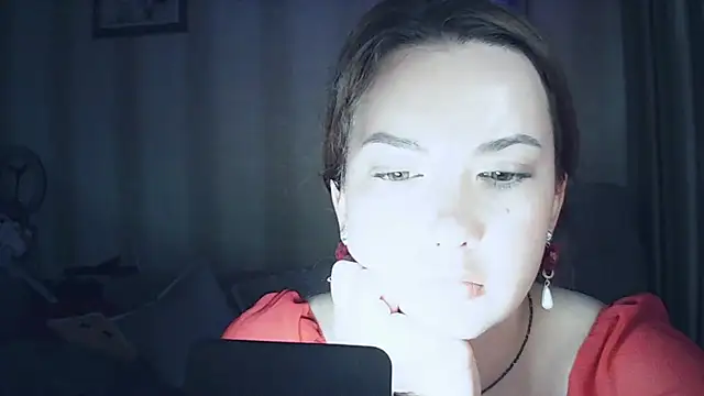 Snapshot of MoodieMira chatting on 03.23.26 MoodieMira online show from 03.23.26