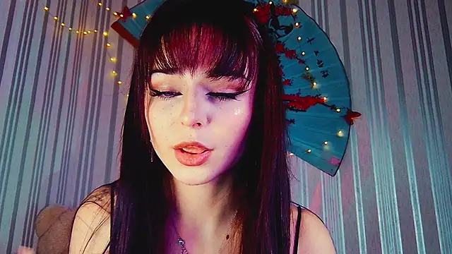 Snapshot of ArianaLight chatting on 07.24.26 ArianaLight online show from 07.24.26
