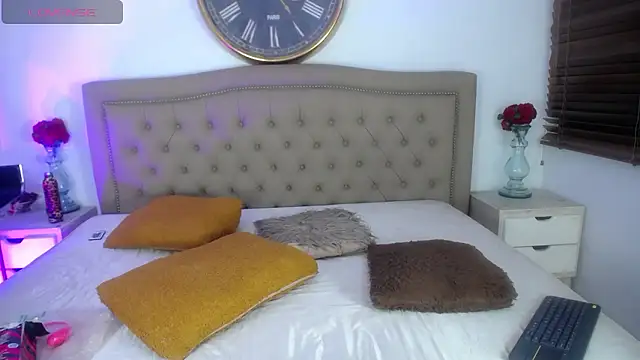 Adara Ferrara online show from 02.02.26