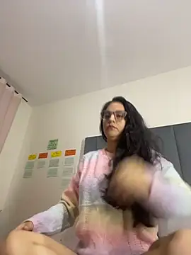 julieta rossi online show from 11.28.25