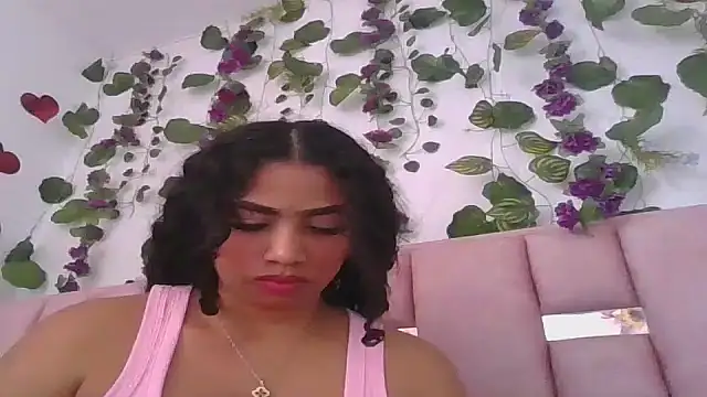 Snapshot of abby_moss_2 chatting on 04.29.26 abby moss 2 online show from 04.29.26