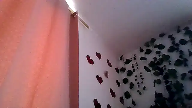 Snapshot of abby_moss_2 chatting on 05.16.26 abby moss 2 online show from 05.16.26