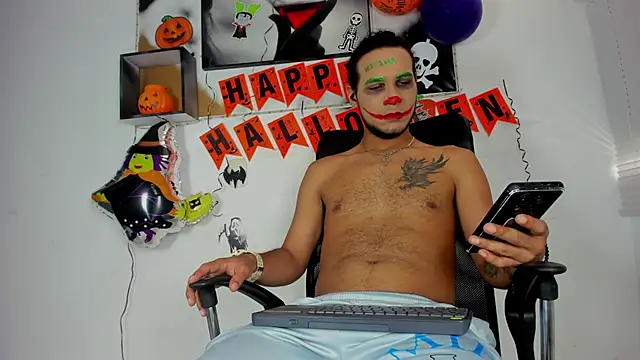 Snapshot of jhapsson_wong chatting on 10.31.25 jhapsson wong online show from 10.31.25