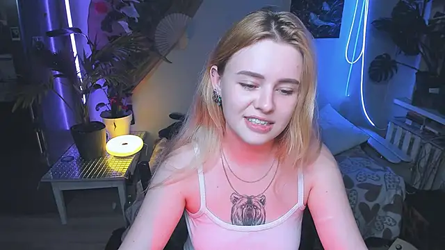 Alexa  Pirs online show from 10.18.25