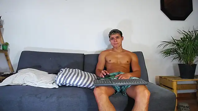 mirallesandbig online show from 10.18.25