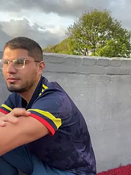 mirallesandbig online show from 10.20.25