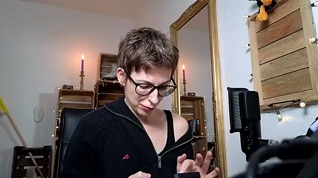 Antifistin online show from 10.25.25