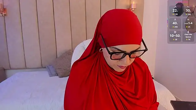  naylaa  online show from 12.20.25