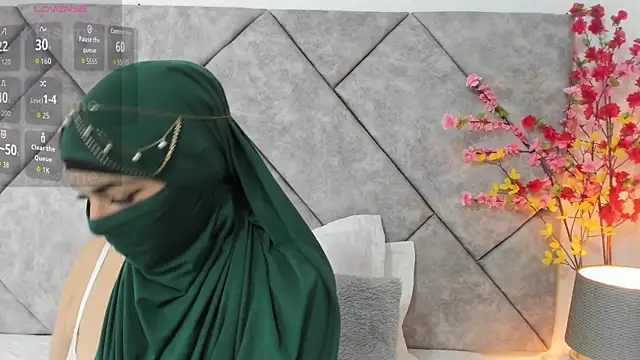  naylaa  online show from 04.10.26